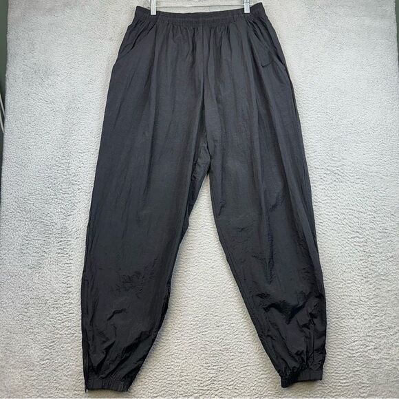 Vintage Nike Swooshy Pants Mens XXL Black Nylon Elastic Waist Joggers Activewear - Picture 1 of 15